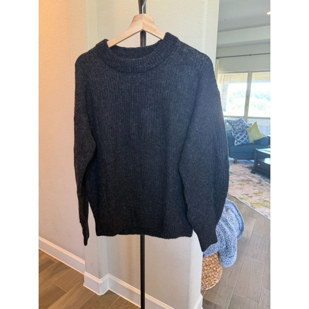 Everlane The Alpaca Crew Sweater Black M Brushed Knit Alpaca Wool